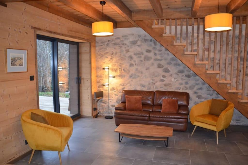 A La Cheneau Villa Rochesson Exterior photo